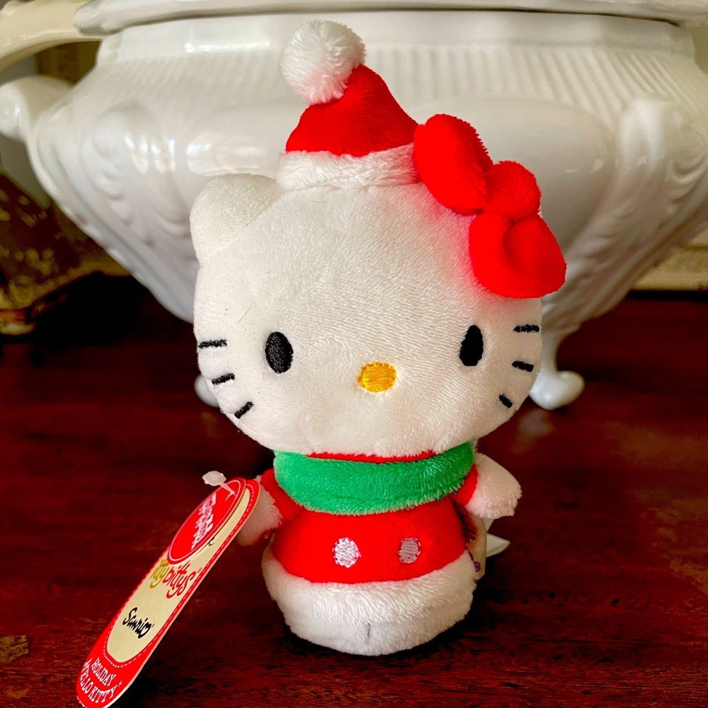 Hallmark Itty Bittys Hello Kitty Sanrio Christmas Holiday Plush Tags 🎄